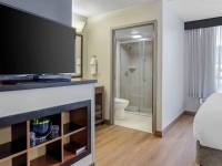 HOUZA-P0073-King-Tv.16x9_original