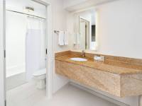 houha-bathroom-6672-hor-clsc_original